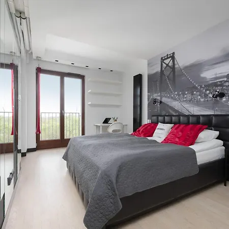 Pokorna Modern With Balcony & Parking By Renters Appartement Varsovie